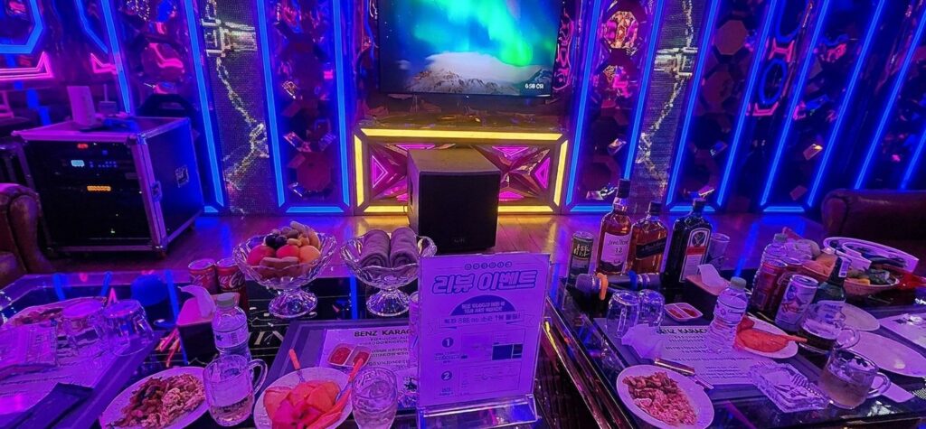 다낭 벤츠 가라오케 사진 2